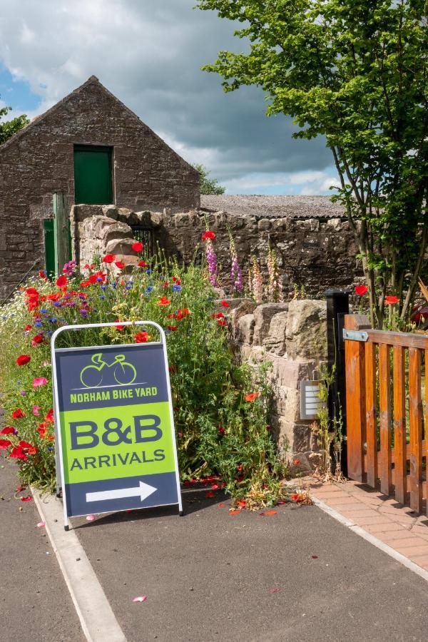Bed and Breakfast Norham Bike Yard Exteriér fotografie